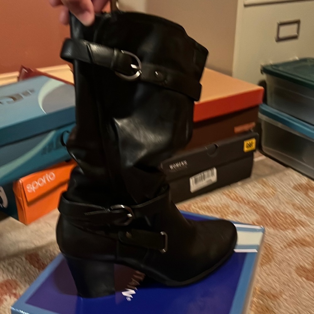 Black. White Mountain boots. Beautiful. No scuffs. Might have worn once. Size 10
